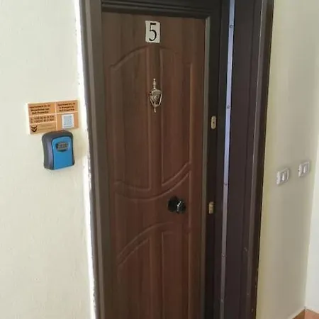Bufi Properties Liqeni Thate * Τίρανα